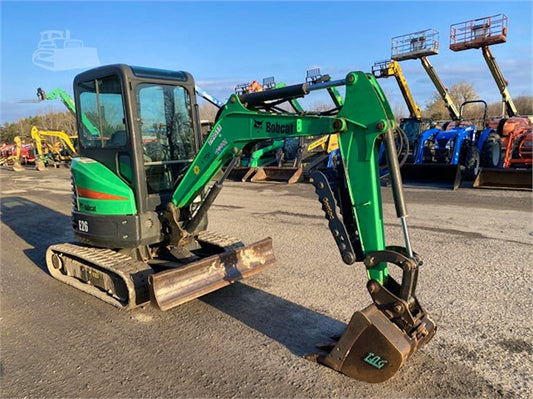 Mini pelle Bobcat E26 – 2015