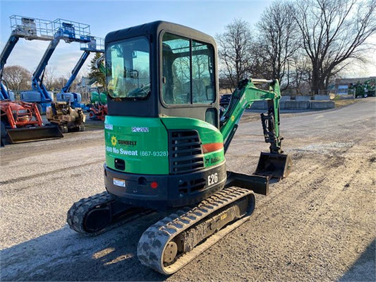 Mini pelle Bobcat E26 – 2015